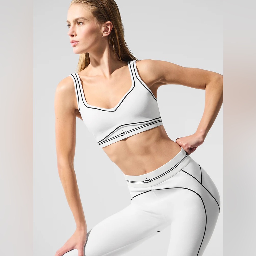 Alo Yoga Airbrush Heart Throb Set XS White